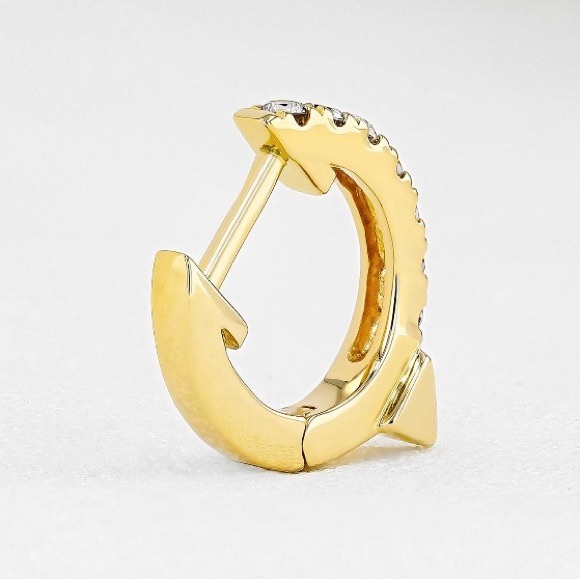 14k gold 💎diamond💎 spike huggie hoops - Picture 6 of 14